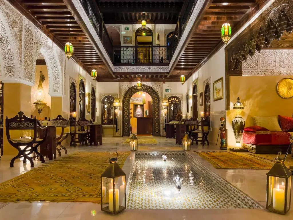 Morocco itineraries featuring desert mountains imperial cities and coastline